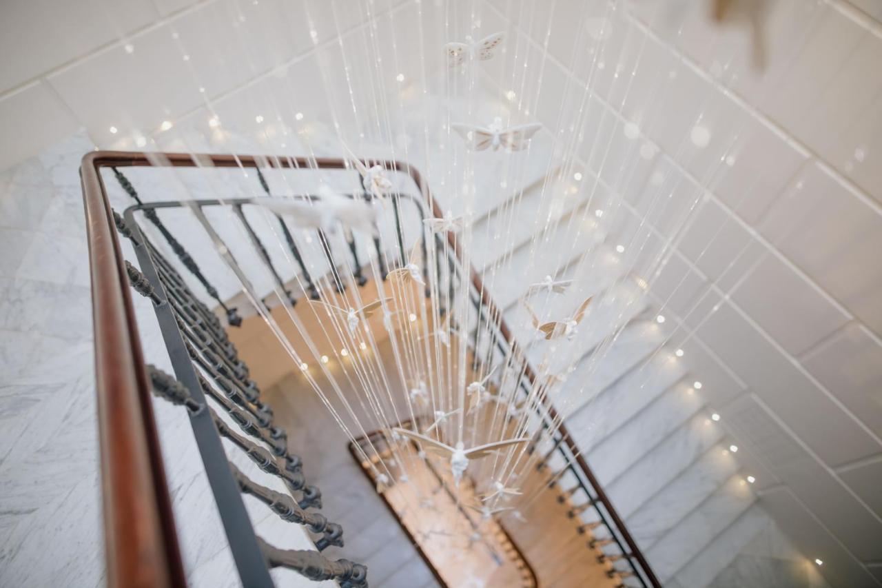 Myr Palacio Vallier Valencia Ngoại thất bức ảnh The staircase