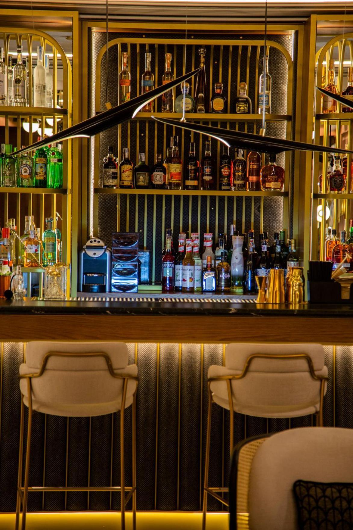Myr Palacio Vallier Valencia Ngoại thất bức ảnh The bar at the 1900 restaurant