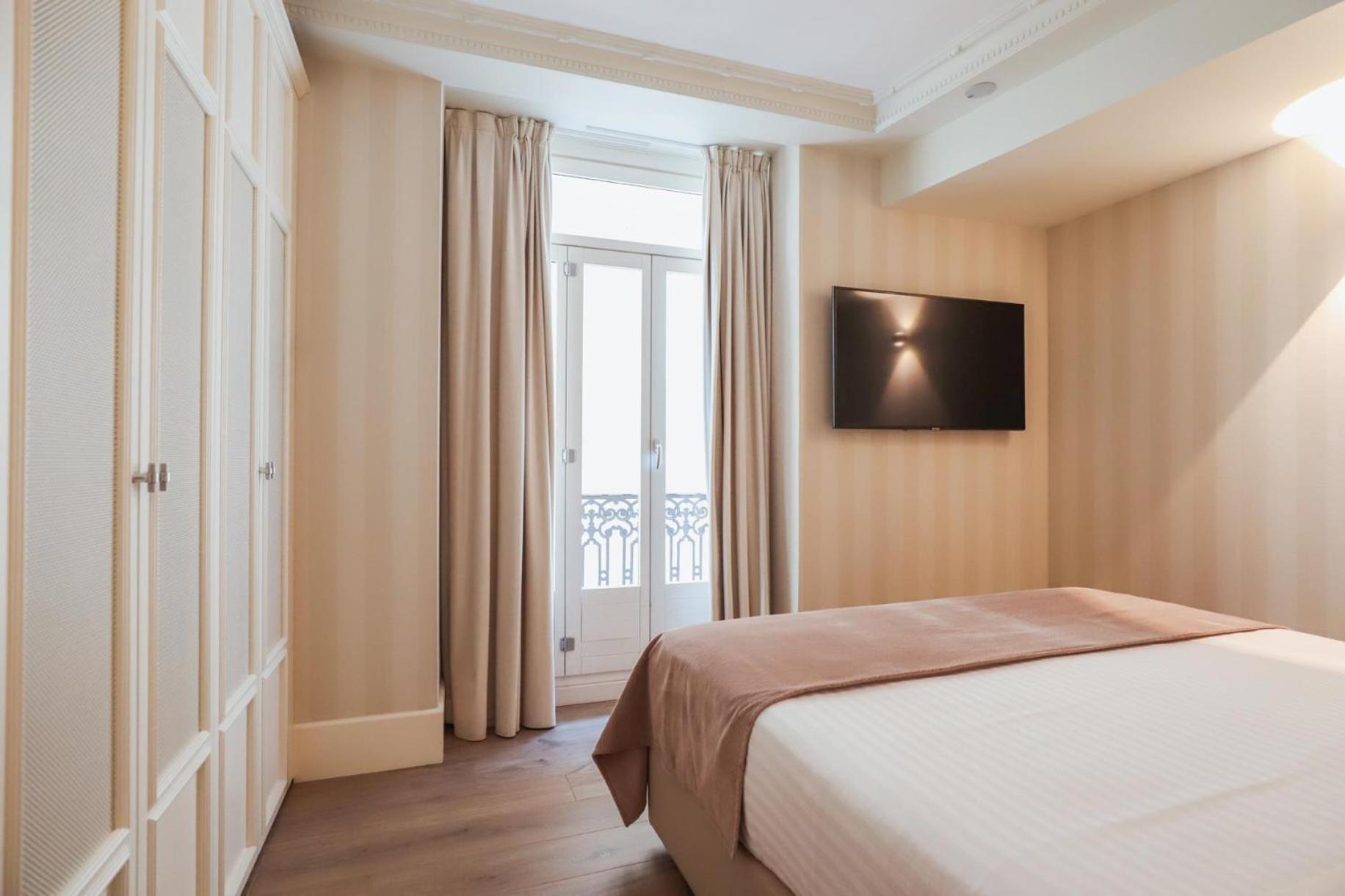 Myr Palacio Vallier Valencia Ngoại thất bức ảnh A room at the hotel